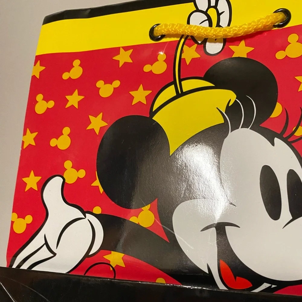 American Greetings Minnie Mouse Gift Bags Bundle of 6 Disney Birthday